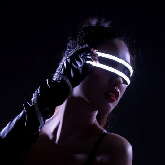 Luminous glasses - The Online Oasis